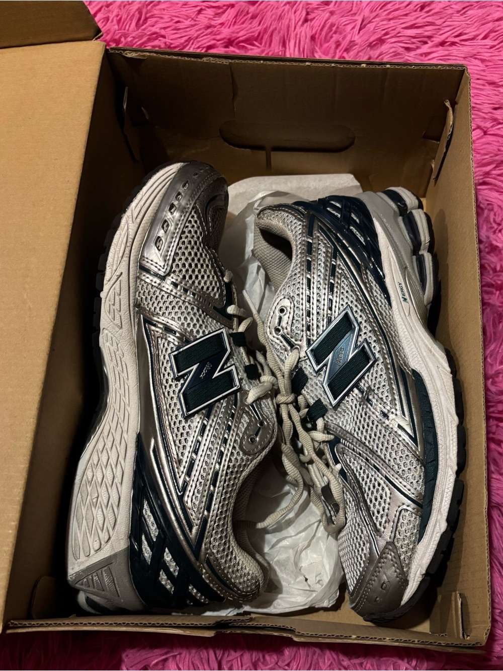 NEW BALANCE 1906R ‘Silver Metallic
Deep Ocean' Men Size 8 1/2